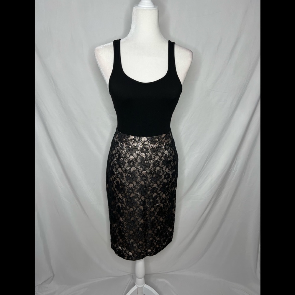 Ted Baker Flowe skirt size 1 equivalent to an 4 US.